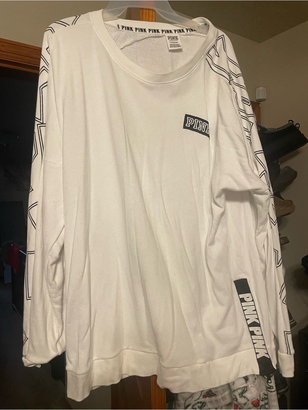 Victoria's Secret PINK White Long-Sleeve Graphic Crewneck